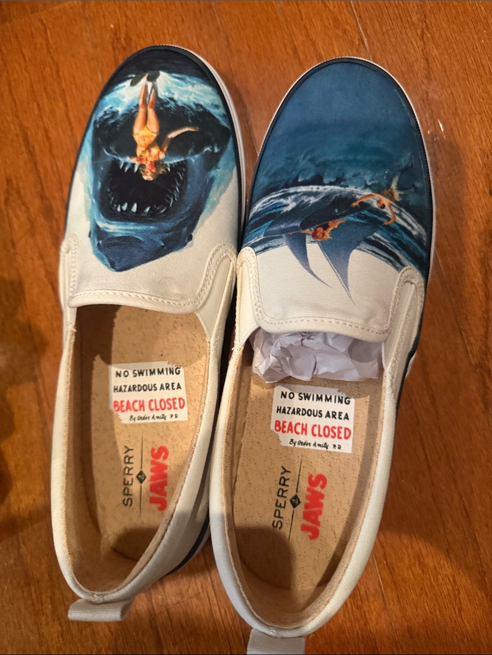Sperry Women’s Jaws Graphic Slip-On Sneakers – Blue & White